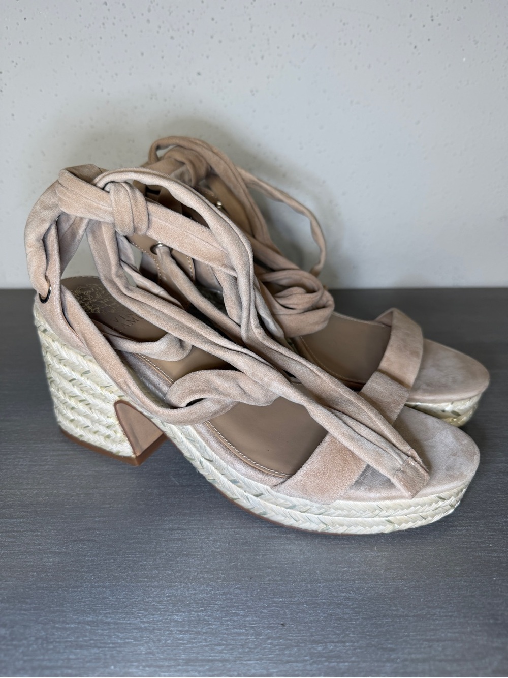 Vince Camuto Roreka Lace Up Espadrille Sandal Wedge Tortilla Suede Sz 8M RP$215 - Picture 2 of 8